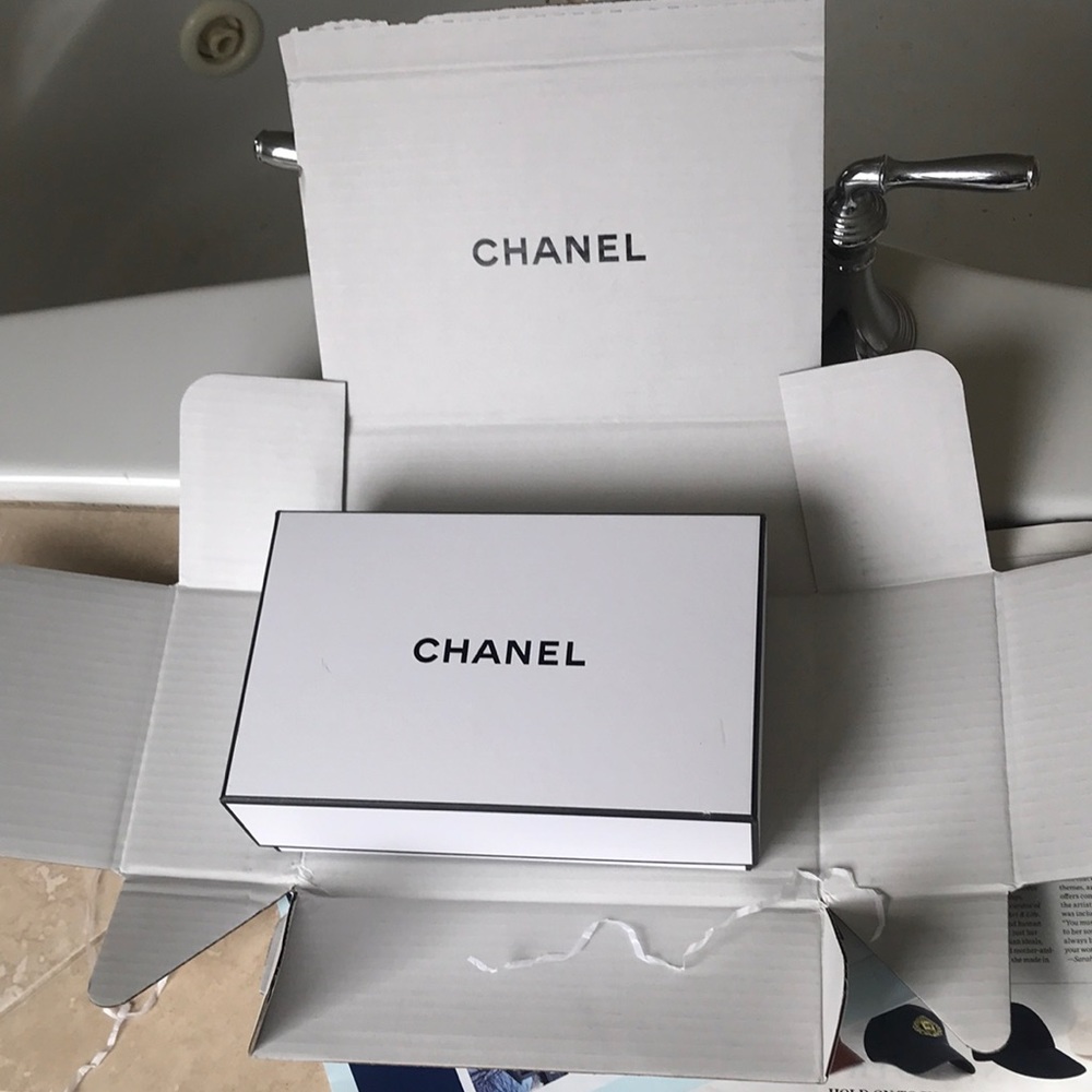 Chanel nesting gift box